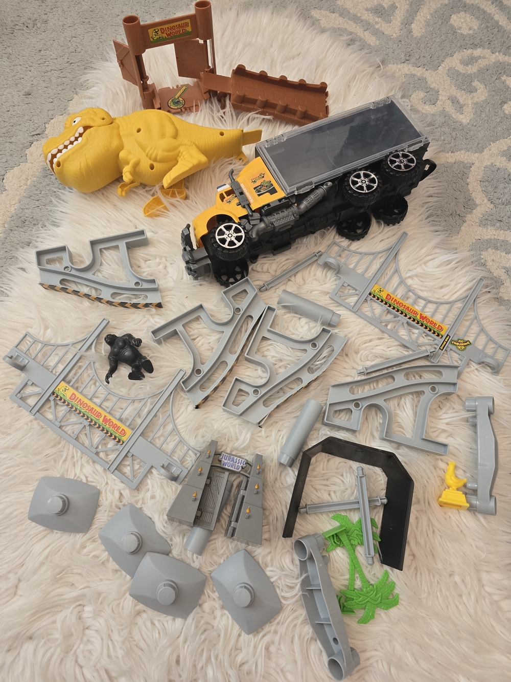 Yellow Dinosaur Rescue Truck Playset by Jurassic World